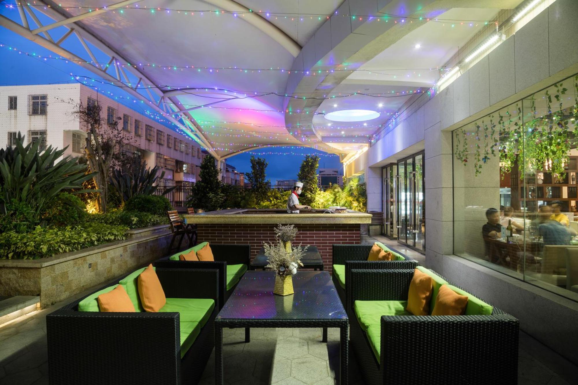 Maoming International Hotel Exterior foto